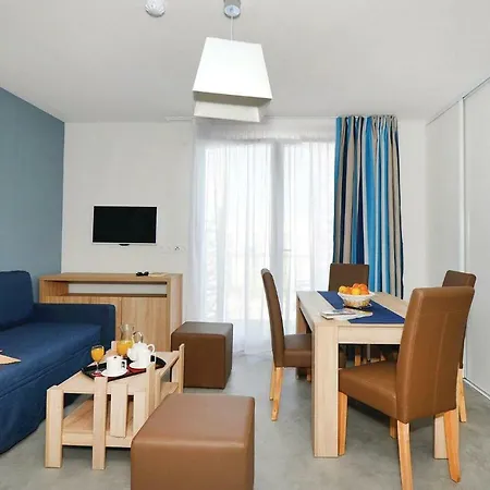 One-bedroom In Cap D'agde * آجد